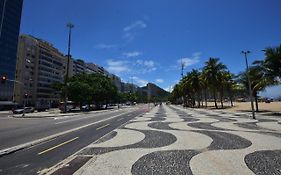 Aconchegante do Leme